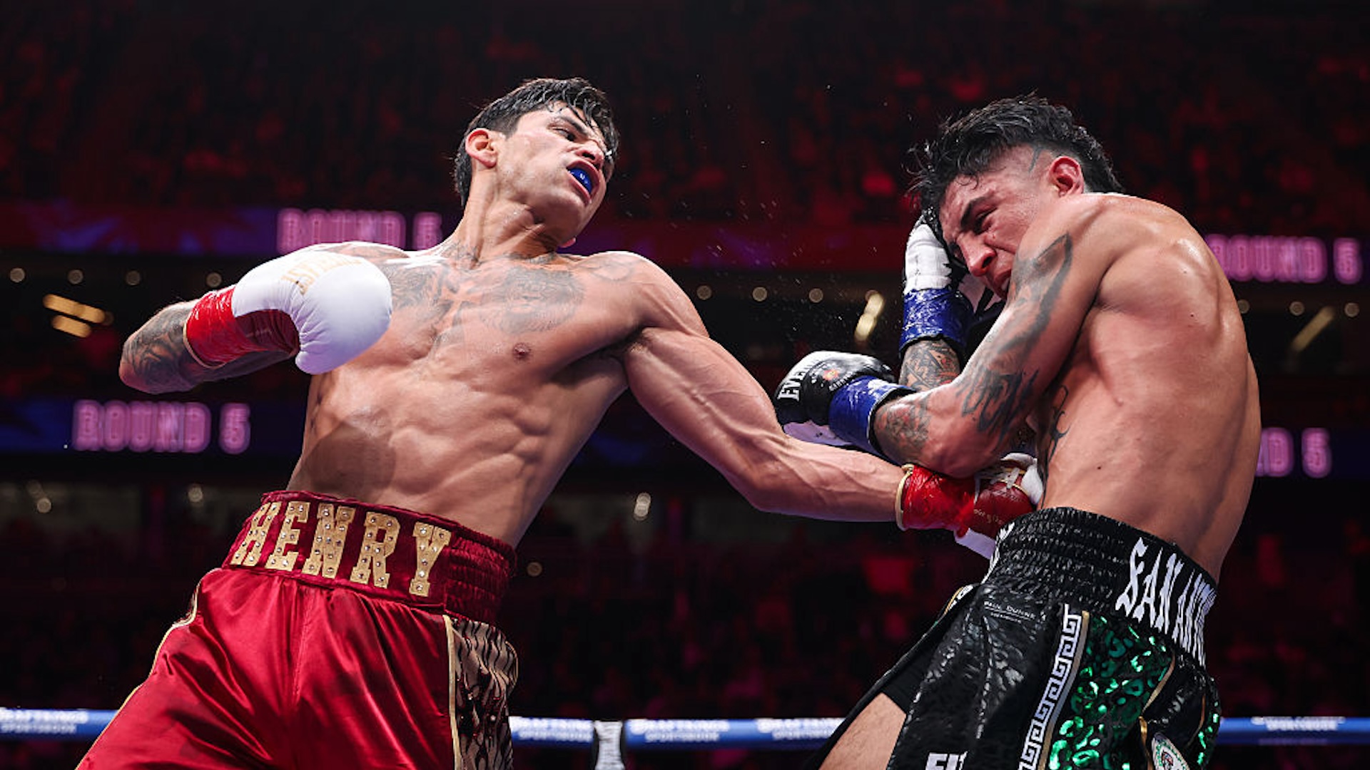 Cris Esqueda/Golden Boy/Getty Images