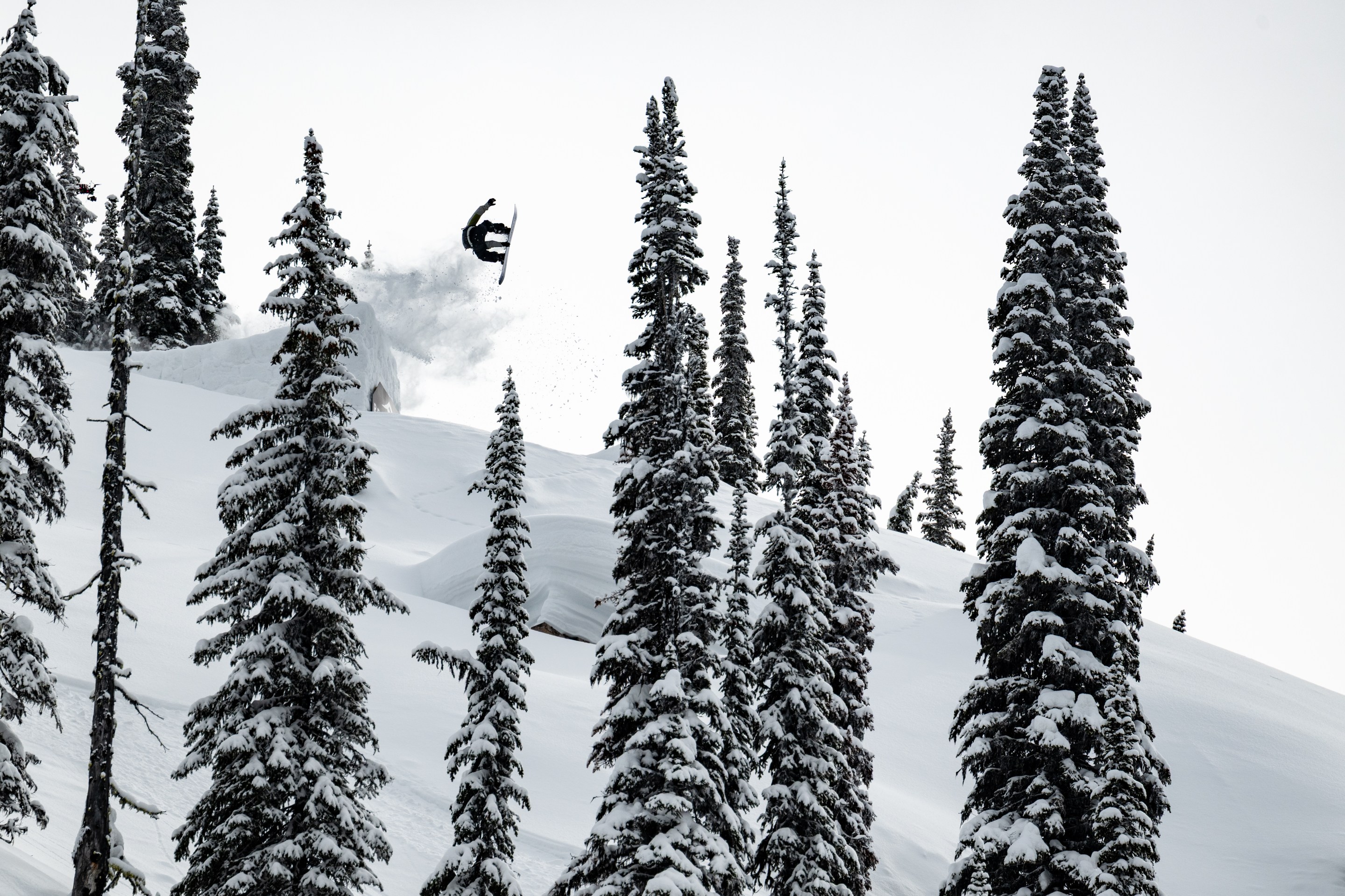 Nils Mindnich launches off a jump