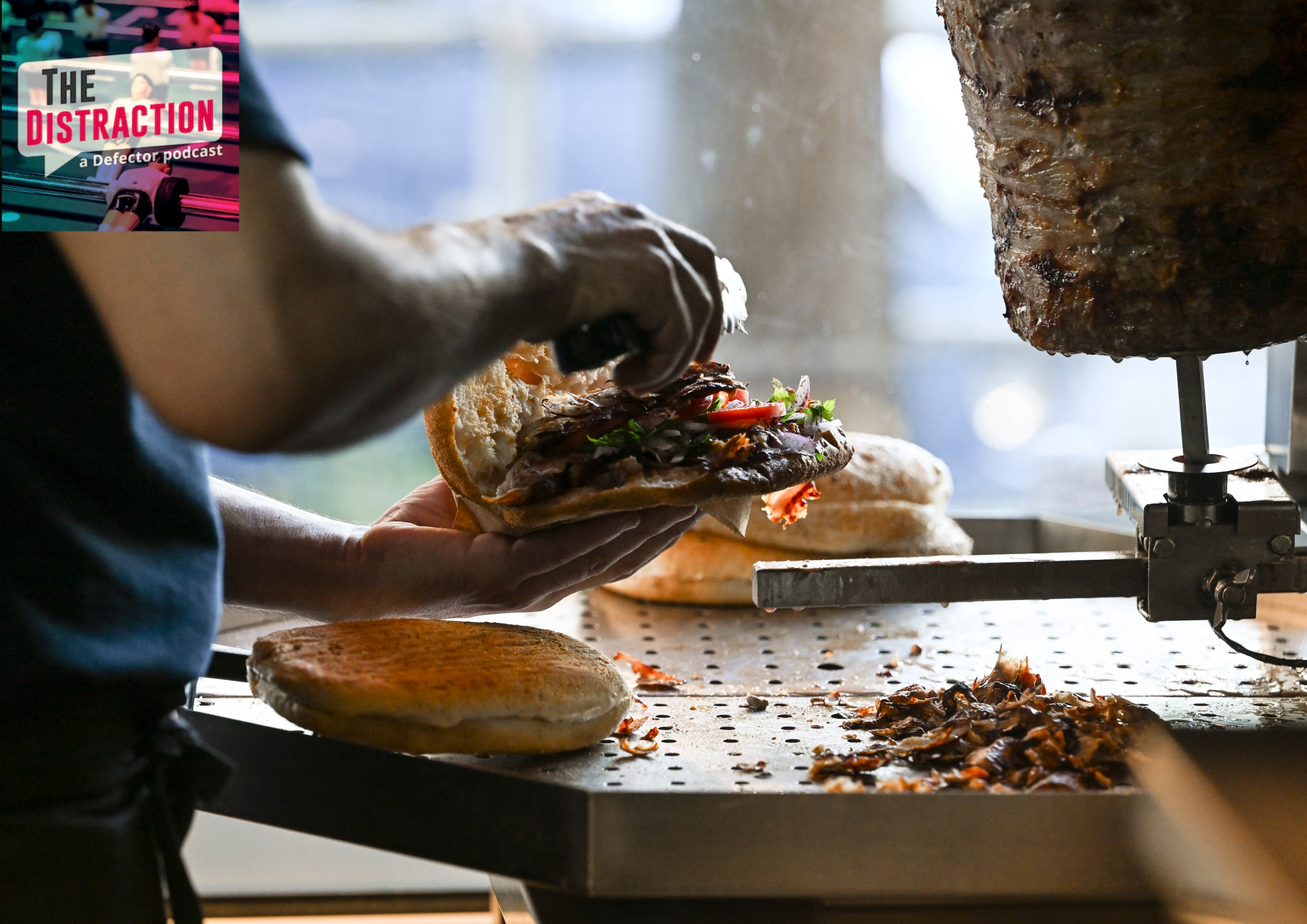 A kebab is prepared in the Elbis-Döner restaurant at Berliner Straße 2 in Wilmersdorf. It looks good as hell.