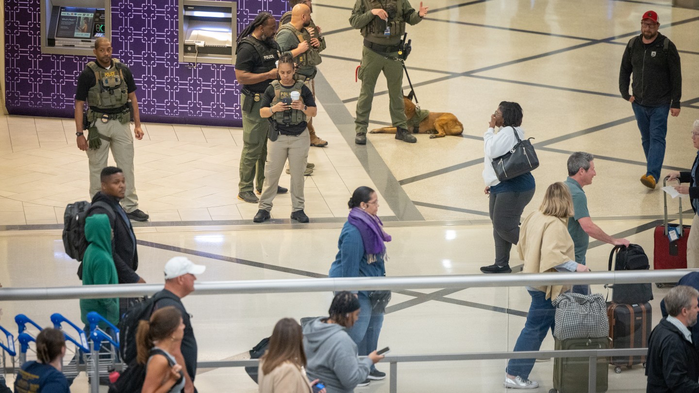 ATLANTA, GEORGIA, UNITED STATES - MARCH 23: Travelers are seen standing in long lines outside of Hartsfield-Jackson Atlanta International Airport in Atlanta, Georgia, United States on March 23, 2026. (Photo by Nathan Posner/Anadolu via Getty Images)