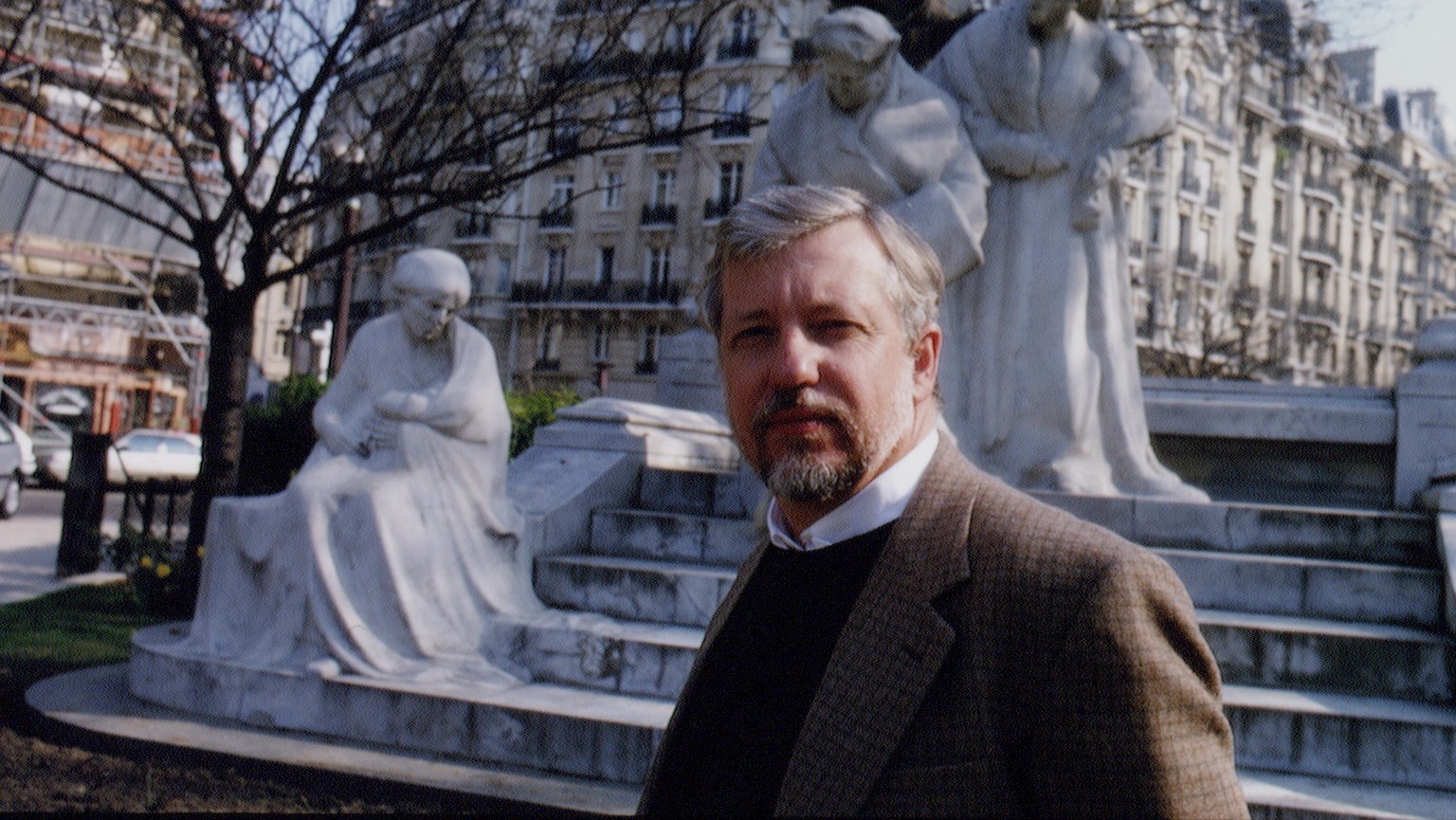 WRITER DAN SIMMONS PUBLISHES 'FIRES OF EDEN'