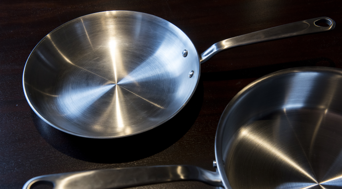 Stainless steel pan