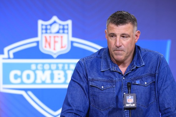 Mike Vrabel Says A Whole Lot Of Nothing About Dianna Russini Photos