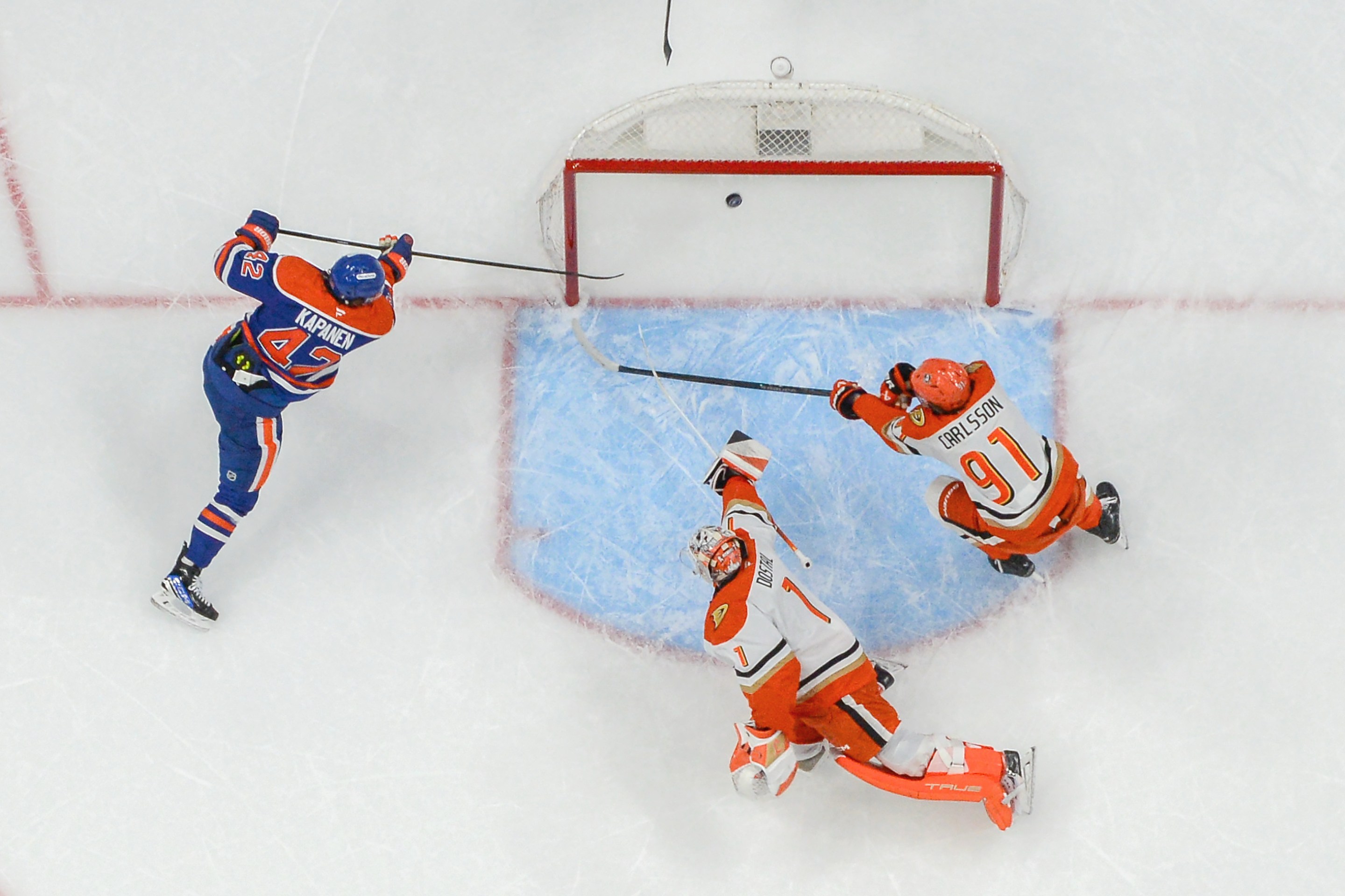 EDMONTON, CANADA - APRIL 20: Kasperi Kapanen #42 of the Edmonton Oilers scores a first-period goal against Lukas Dostal #1 of the Anaheim Ducks during Game One of the First Round of the 2026 Stanley Cup Playoffs at Rogers Place on April 20, 2026, in Edmonton, Alberta, Canada. (Photo by Andy Devlin/NHLI via Getty Images)