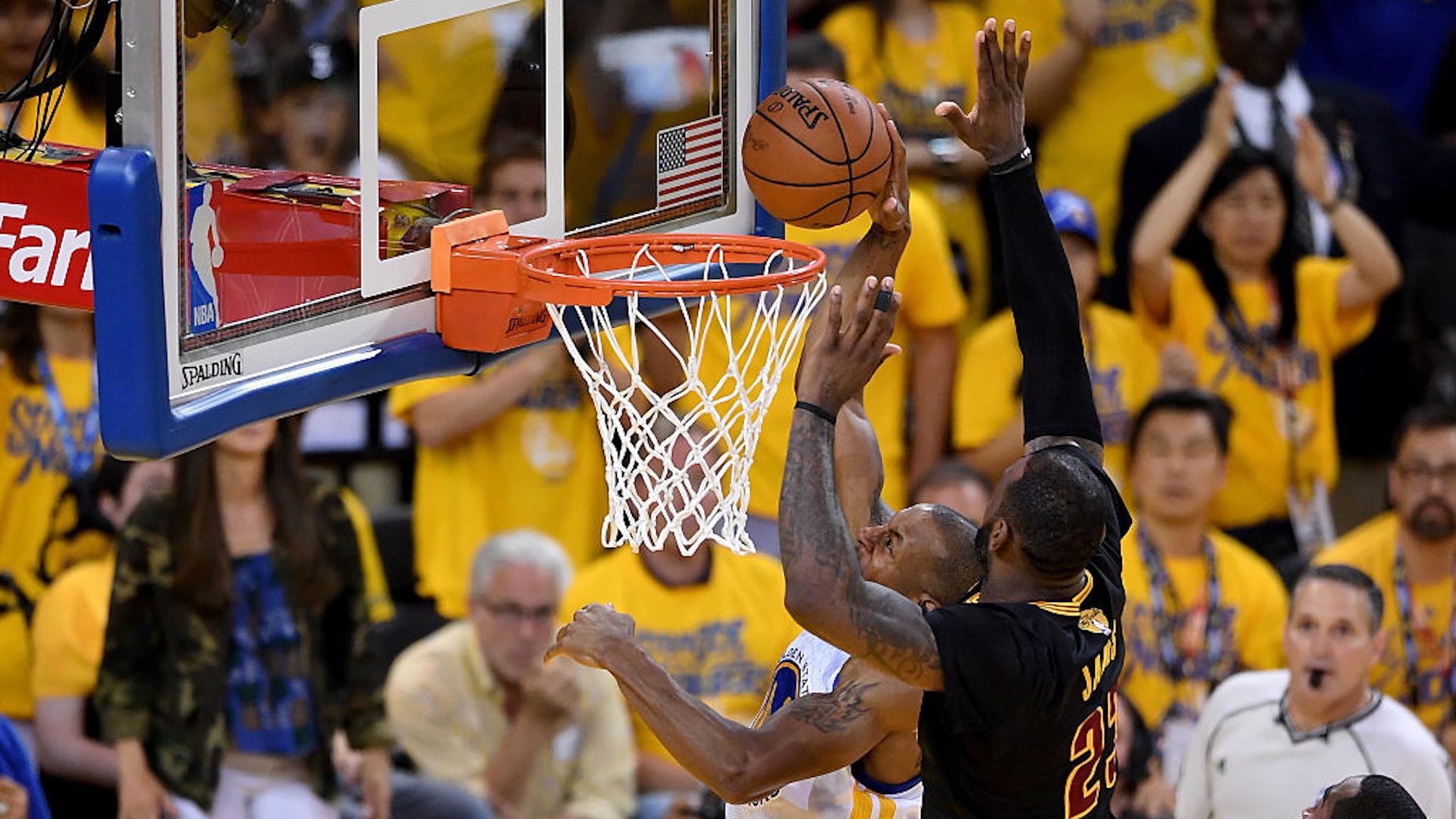 LeBron James blocks Andre Iguodala