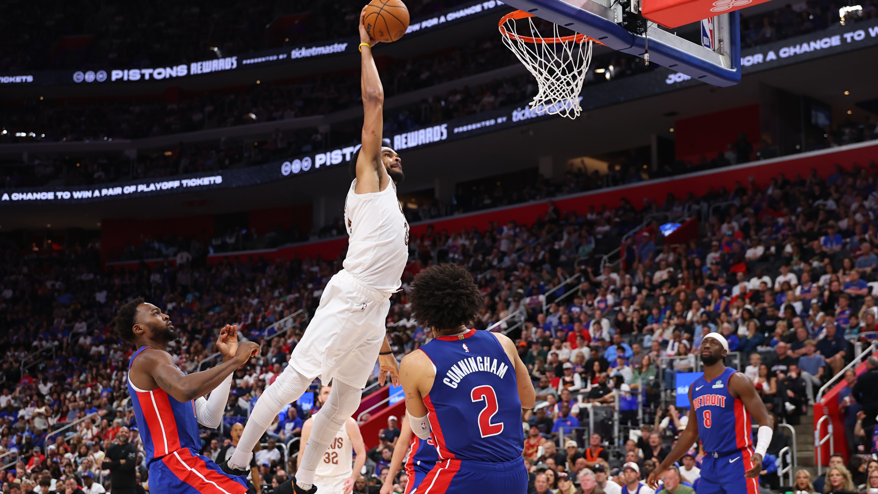 DETROIT, MICHIGAN - MAY 17: Jarrett Allen #31 of the Cleveland Cavaliers dunks the ball against the Detroit Pistons during the third quarter in Game Seven of the Second Round of the NBA Eastern Conference Playoffs at Little Caesars Arena on May 17, 2026 in Detroit, Michigan. NOTE TO USER: User expressly acknowledges and agrees that, by downloading and or using this photograph, User is consenting to the terms and conditions of the Getty Images License Agreement. (Photo by Gregory Shamus/Getty Images)
