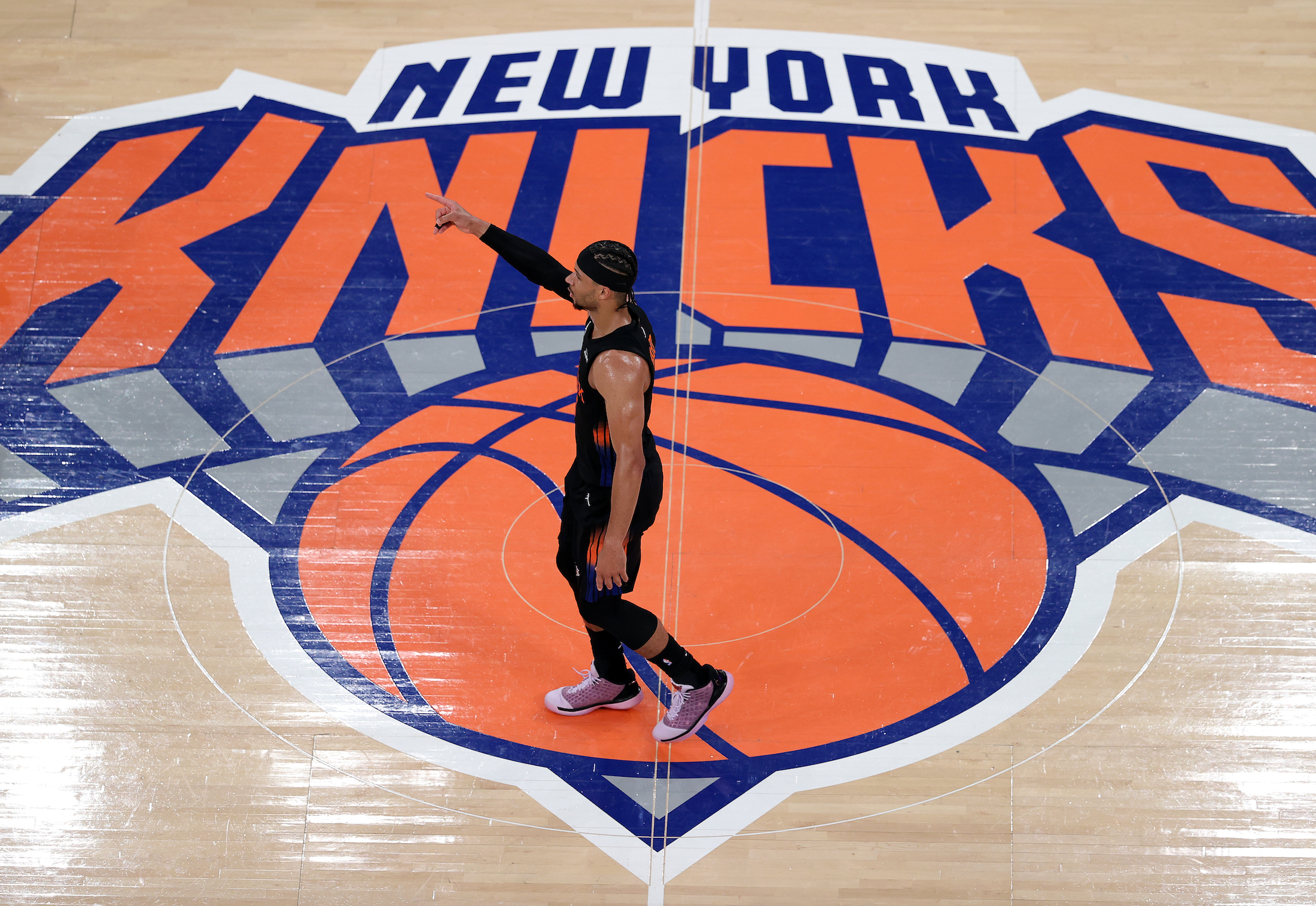 NEW YORK, NEW YORK - MAY 21: Josh Hart #3 of the New York Knicks reacts against the Cleveland Cavaliers during the third quarter in Game Two of the NBA Eastern Conference Finals at Madison Square Garden on May 21, 2026 in New York City. NOTE TO USER: User expressly acknowledges and agrees that, by downloading and or using this photograph, User is consenting to the terms and conditions of the Getty Images License Agreement. (Photo by Pamela Smith/Getty Images)