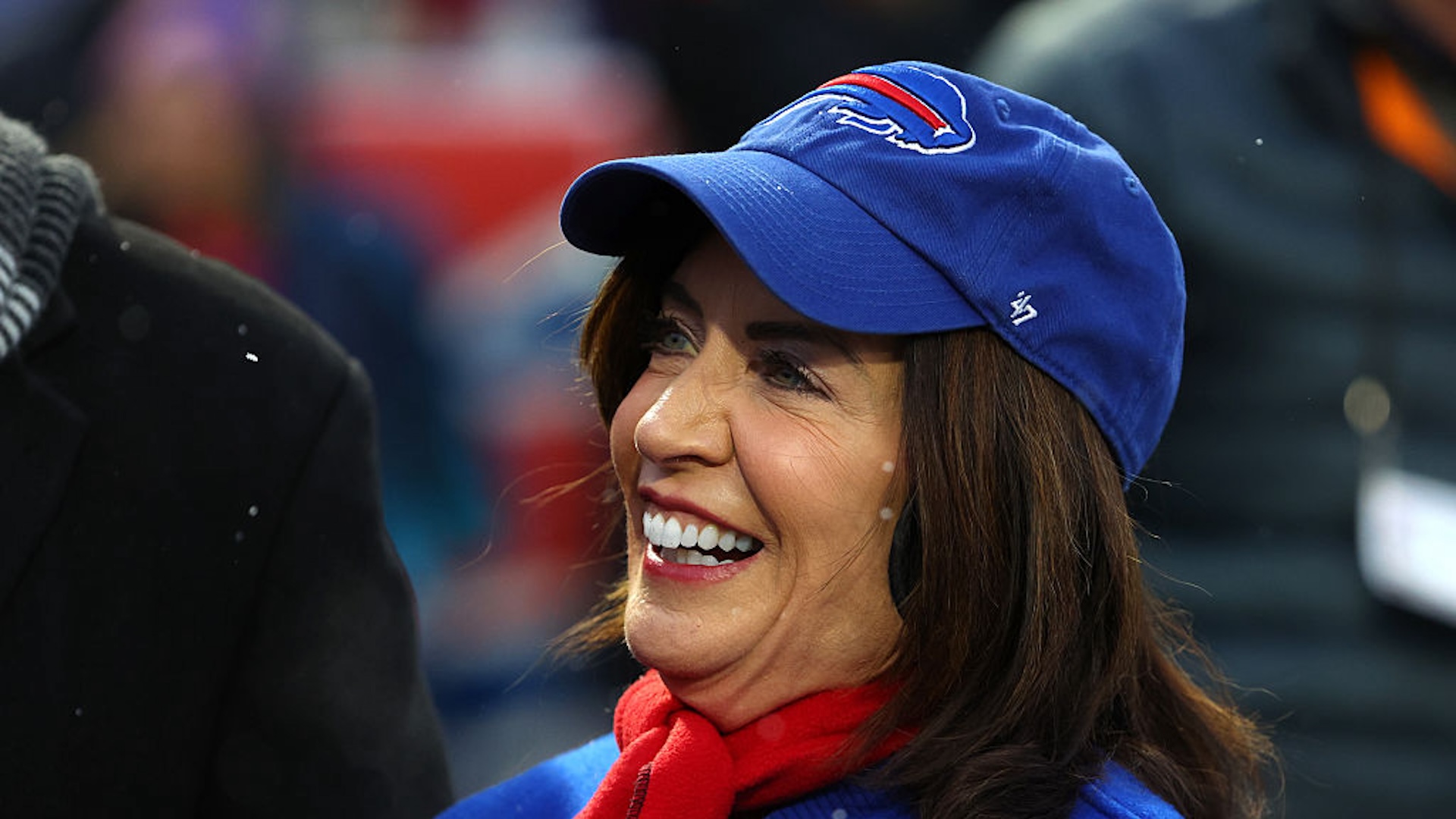Kathy Hochul in a Bills hat