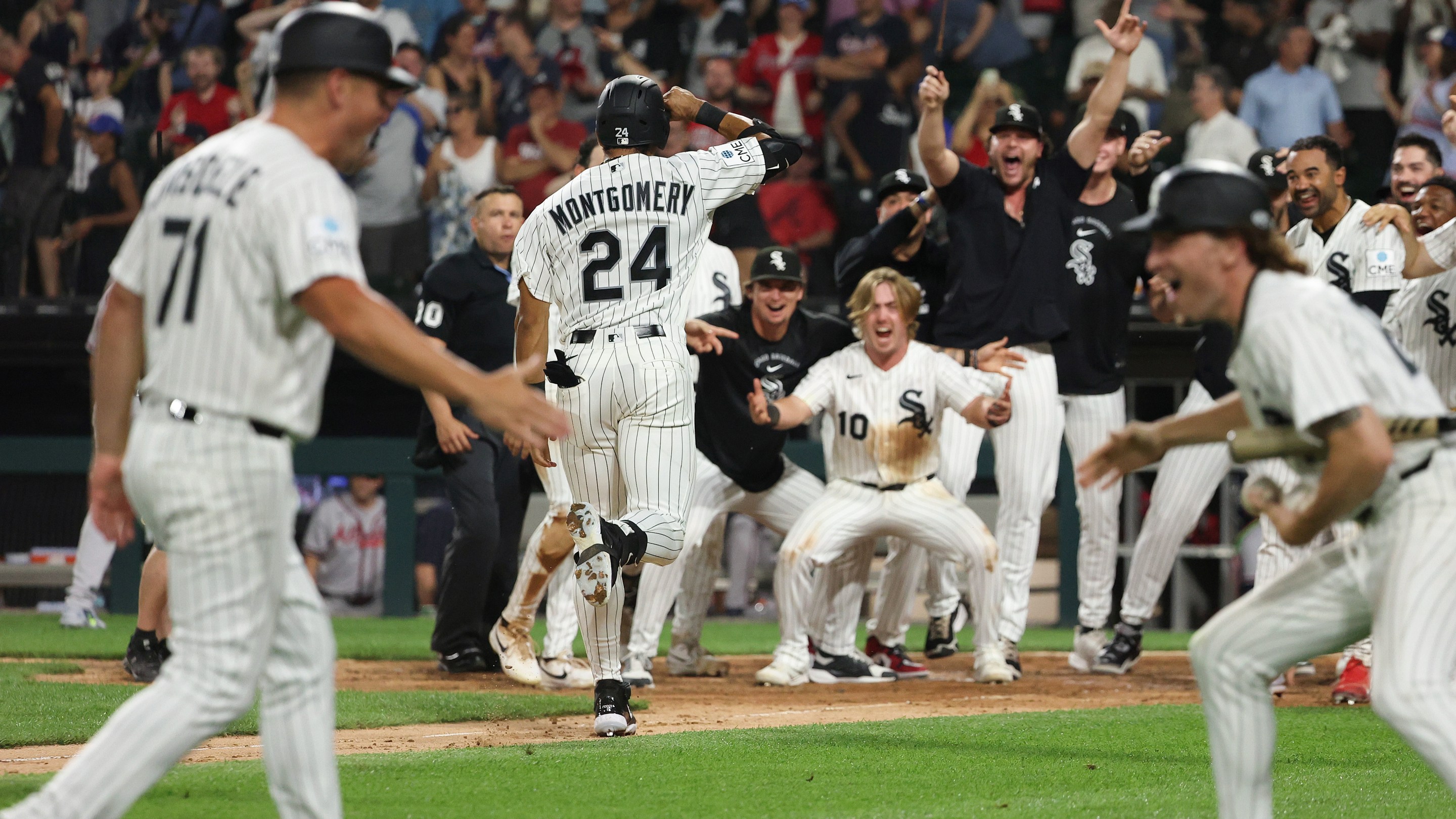 The Chicago White Sox celebrate a walk-off, two-run home run by Braden Montgomery
