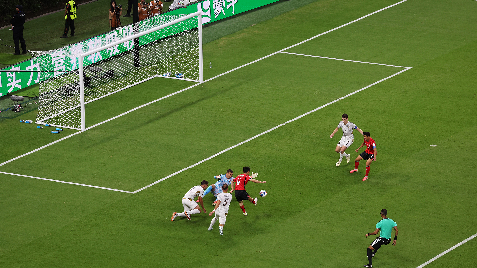 In-Beom Hwang #6 of Korea Republic scores his team's first goal past Matej Kovar #1 of Czechia during the FIFA World Cup 2026 Group A match between Korea Republic and Czechia at Guadalajara Stadium on June 11, 2026 in Guadalajara, Mexico.
