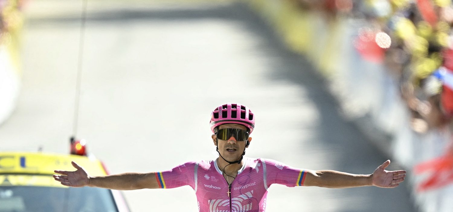 EF Education - EasyPost team's Ecuadorian rider Richard Carapaz cycles to the finish line to win the 18th stage of the 113th edition of the Tour de France cycling race, 185 km between Voiron and Orcières-Merlette in the French Alps, on July 23, 2026. (Photo by Loic VENANCE / AFP)