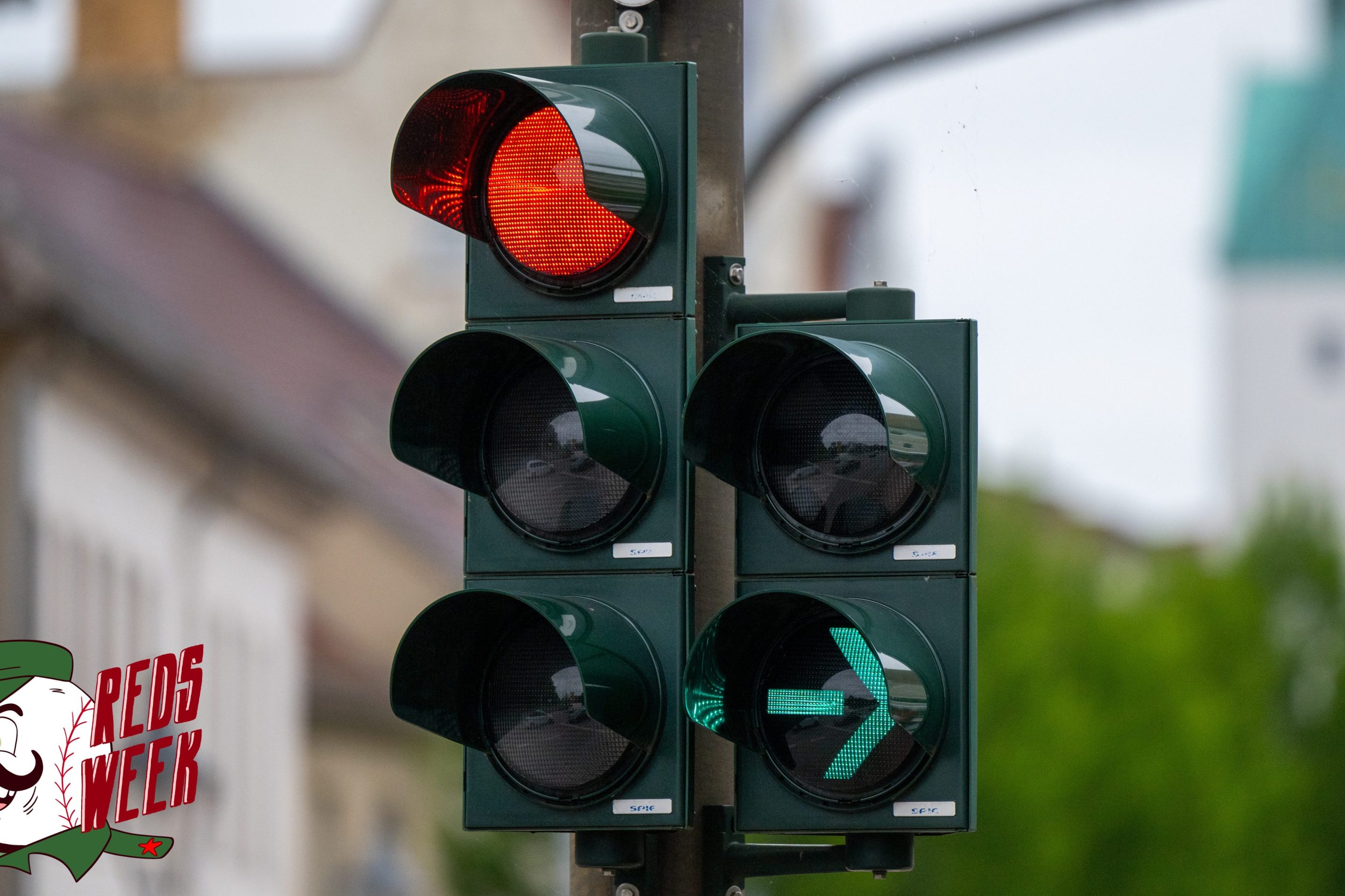 03 June 2024, Brandenburg, Fürstenwalde: A traffic light at an intersection in the city center shows red and green for vehicles turning right. Photo: Monika Skolimowska/dpa (Photo by Monika Skolimowska/picture alliance via Getty Images)