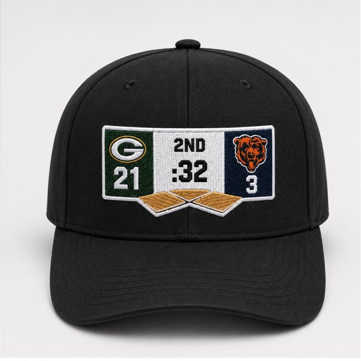 a hat with the 21-3 scorebug from the Bears-Packers game on it.