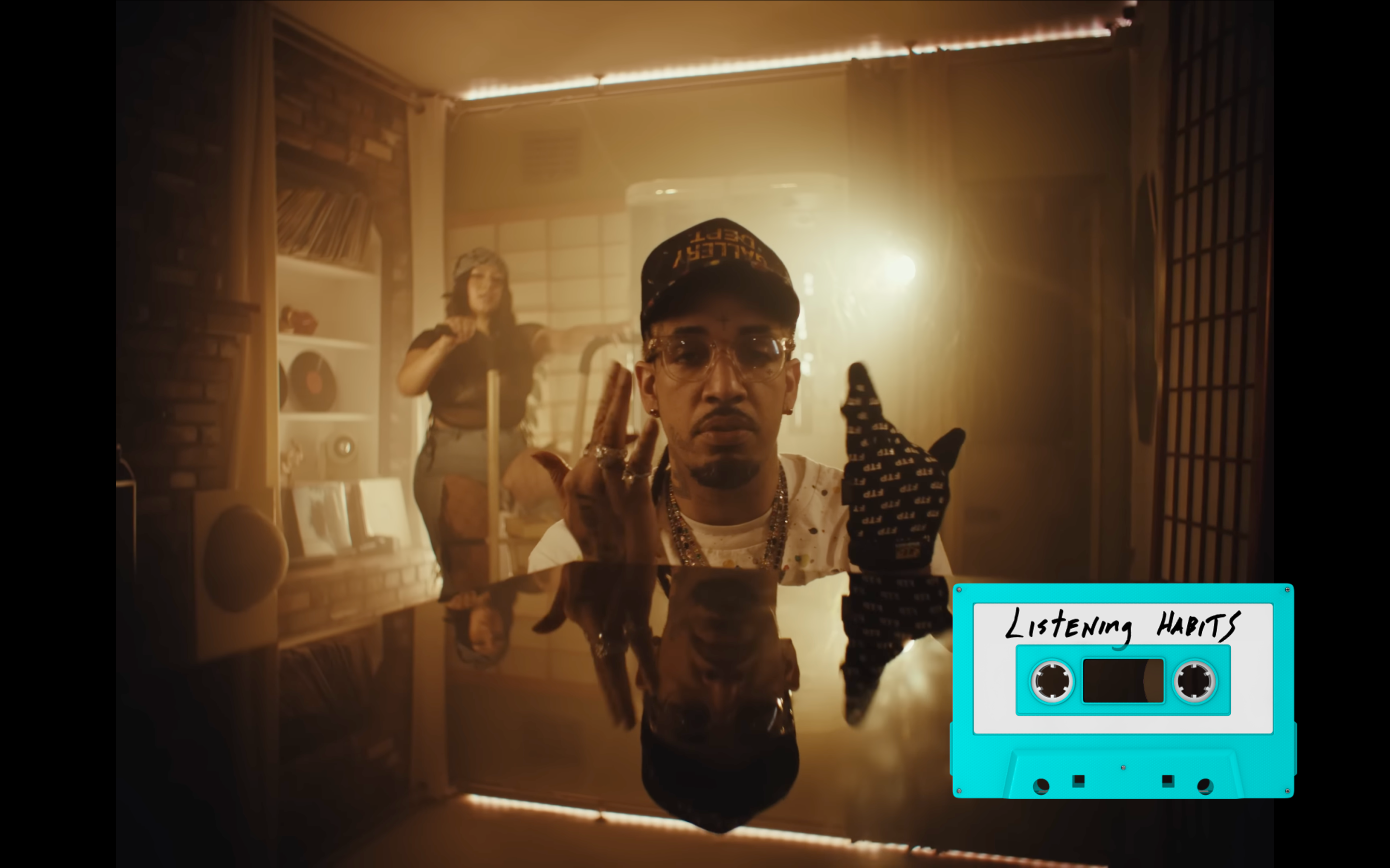 Fenix Flexin in video for "Rubberz"