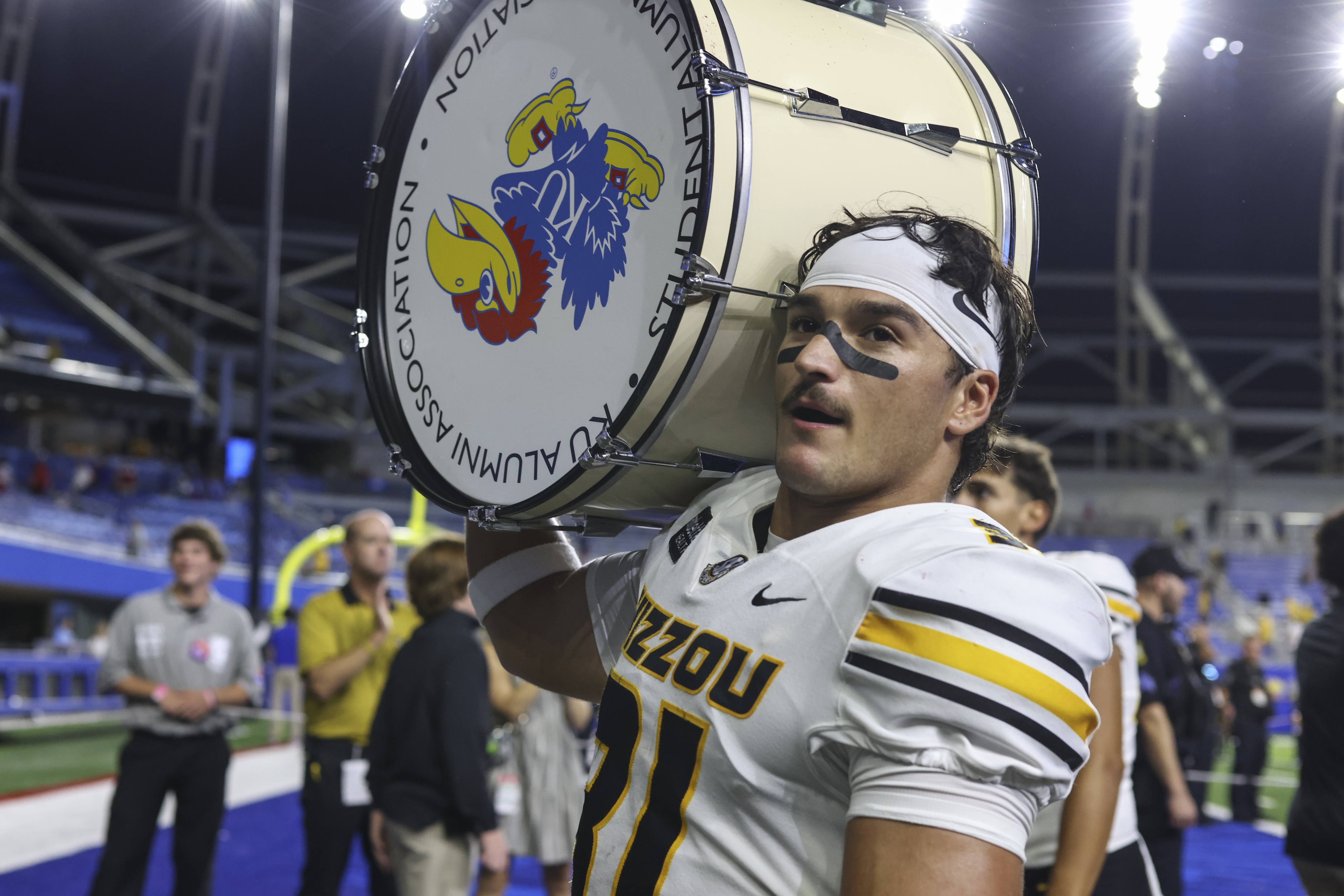 Missouri Triumphs Over Kansas in Rivalry Game Amid Controversy