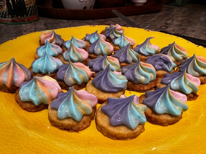 24 iced shortbread cookies, colorful and neat but also very glossy and soft.